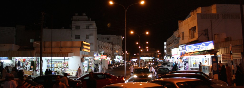 Muscat bei Nacht