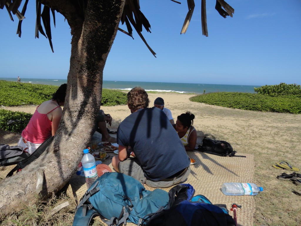 Grillen und Chillen am Strand von Manakara