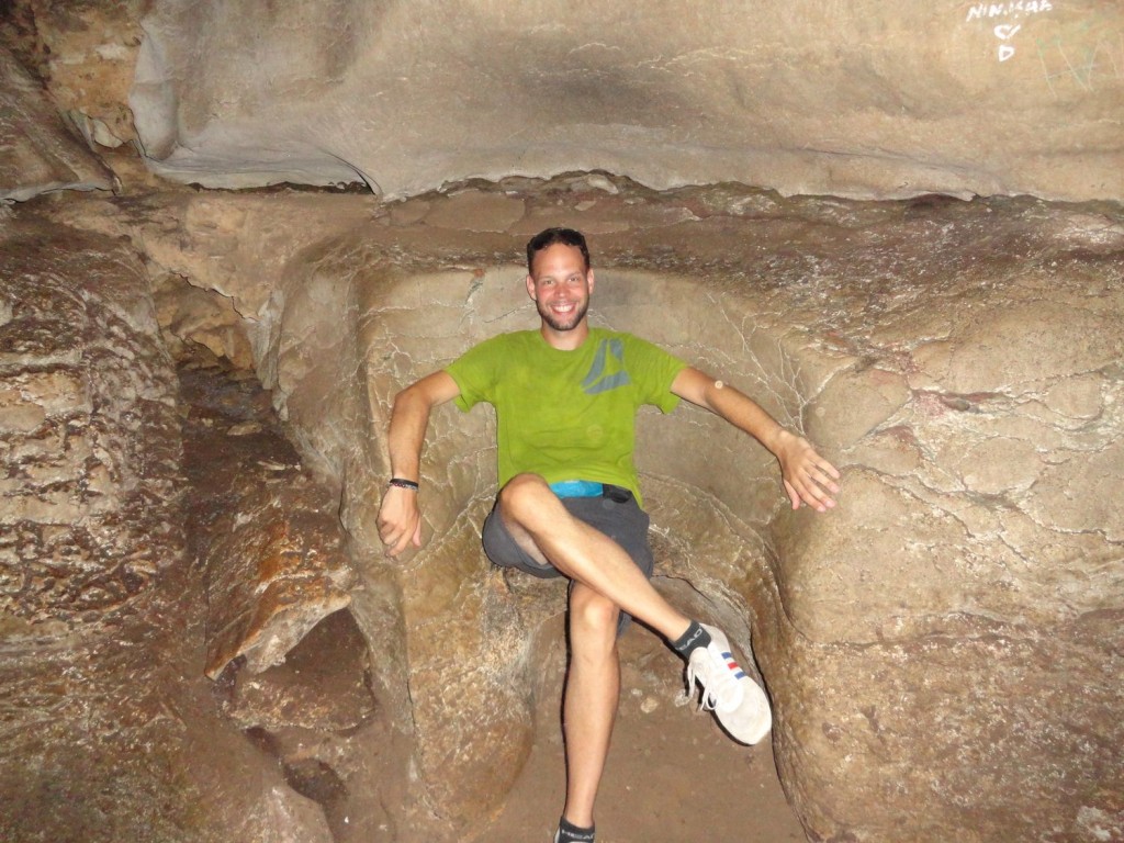 Ich in der Amboni Höhle bei Tanga