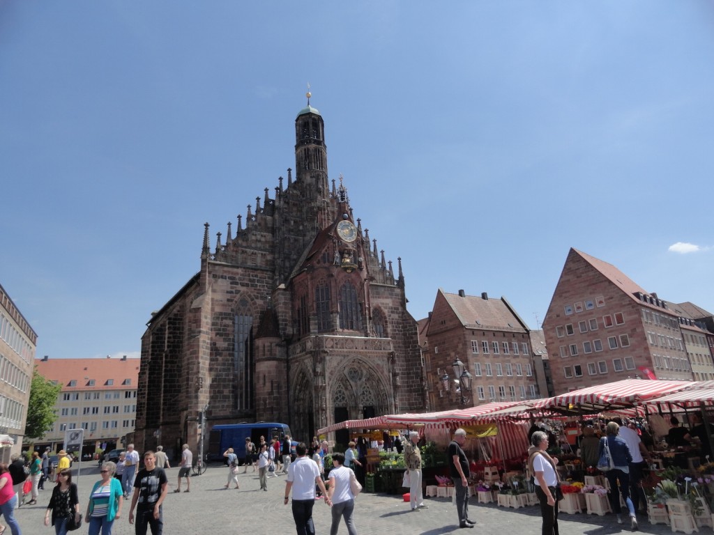 Hauptmarkt und Frauenkirche von Nürnberg