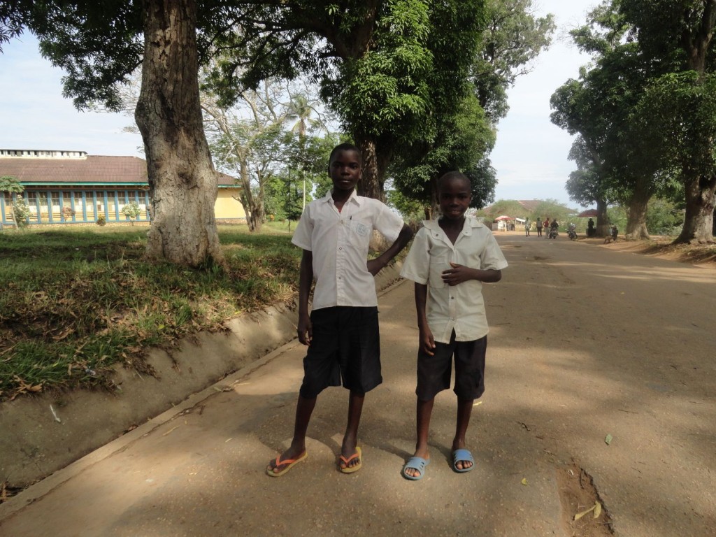 Two boys posing in Lisala