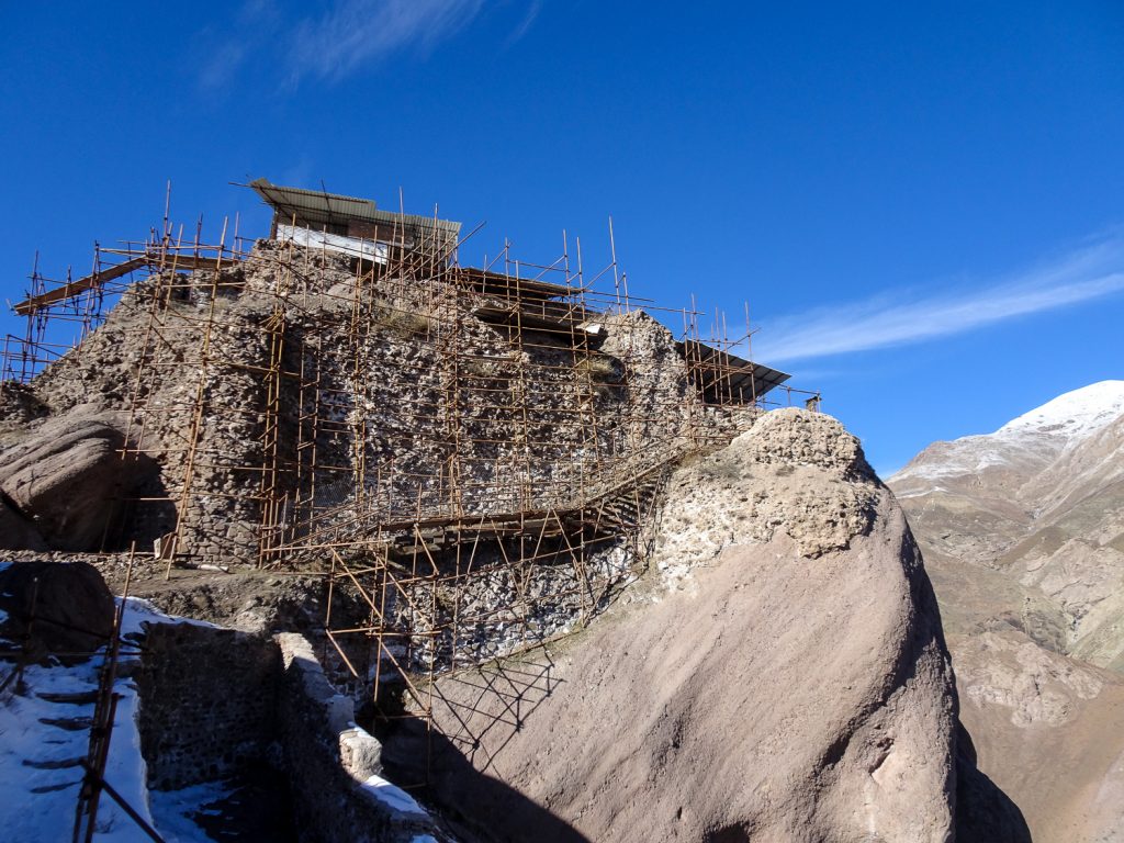 Alamut Castle - Die berühmte Festung