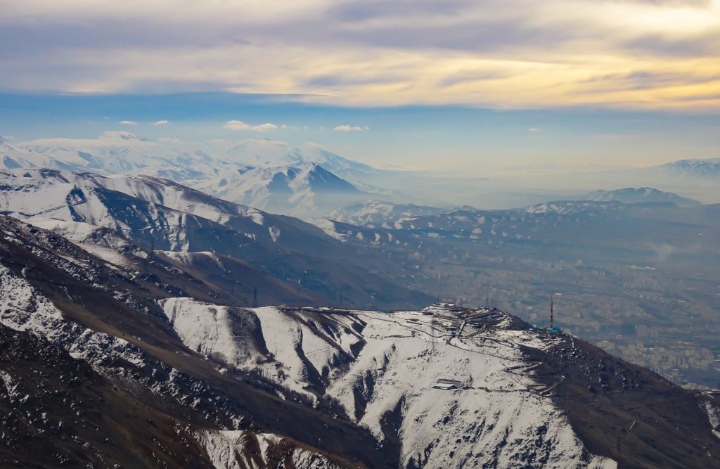 Blick über die Berge Teherans